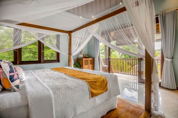 Capung Suite